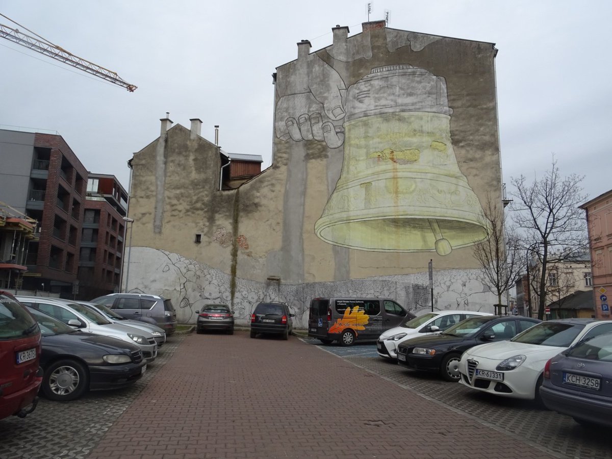 natpackertravel's tweet photo. Just some of the #streetart in #Krakow. I think the chairs are a memorial, something I need to look up. The #dragon normally breathes fire, but was broken. Just another reason to go back I guess.
#travel #natpacker #europacker #visitpoland #wanderlust #streetartchat https://t.co/BuoFuXir8i