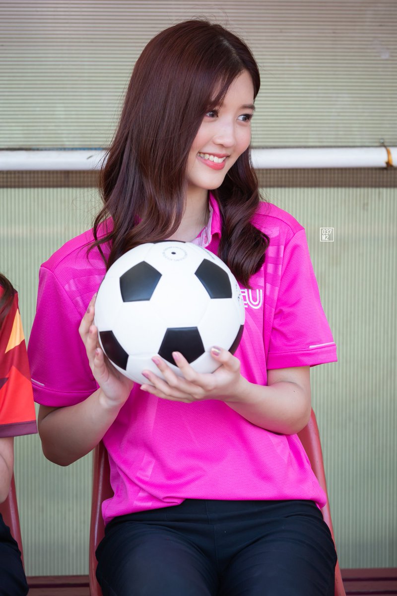 037_m2's tweet photo. I WON'T LET YOU GO....💓 #susuja (2)
#ชุดผักไม่สุขภาพของจูเน่ #JunéBNK48 #CUTUBall73 #BNK48 #037m2 https://t.co/FxPqTgXbQ0