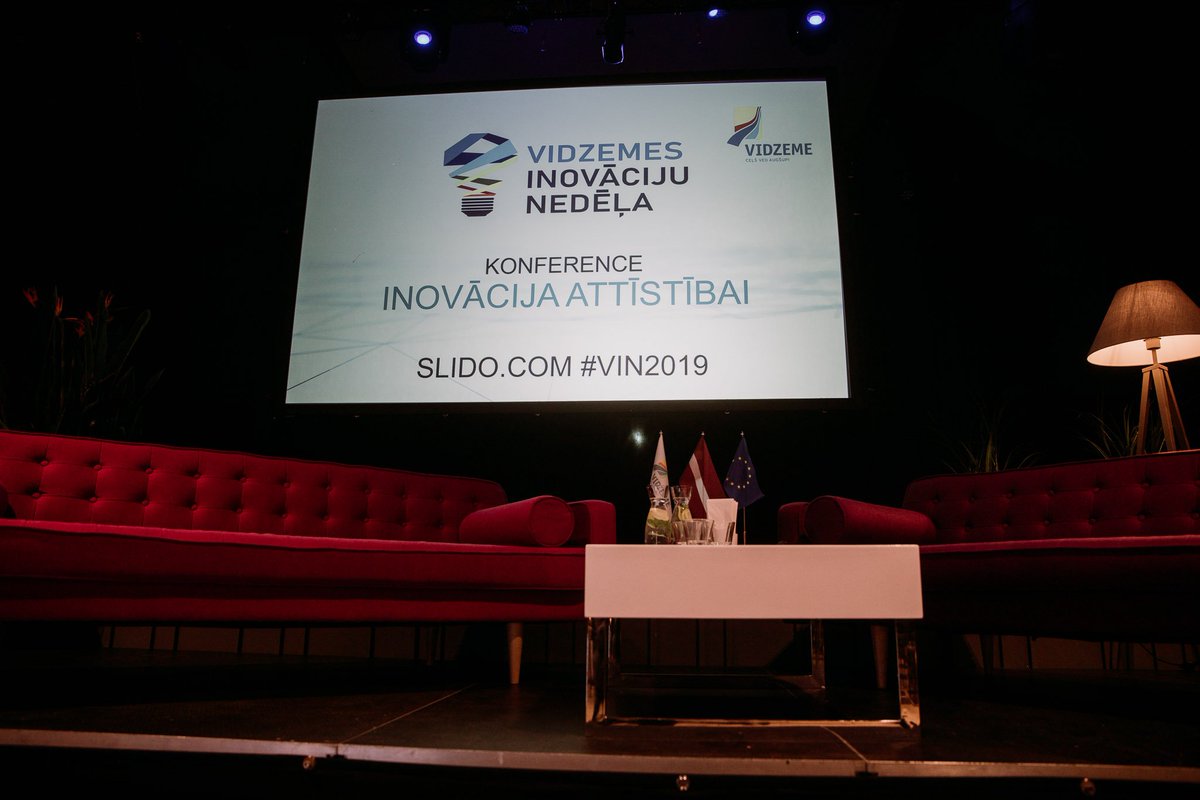 #VidzemesInovacijuNedela paskrējusi nemanot, esam gandrīz jau finiša taisnē. Vakar un šodien konference "Inovācija attīstībai" - eksperti gan uz skatuves, gan zālē. Informējam, ka drīzumā būs pieejamas arī video prezentācijas! Sekojiet līdzi >> innovation.vidzeme.lv <<