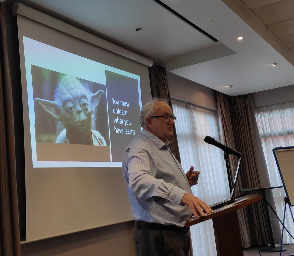 SabenaJ's tweet photo. Unlearning we must do:
Helplessness, inferiority, labelling, 1sizefitsall, bad evidence, burnout.
@RichardLehman1 keynote on shared understanding of medicine.
#bsolgpe #maytheworkforcebewithyou https://t.co/ErVOTng8li