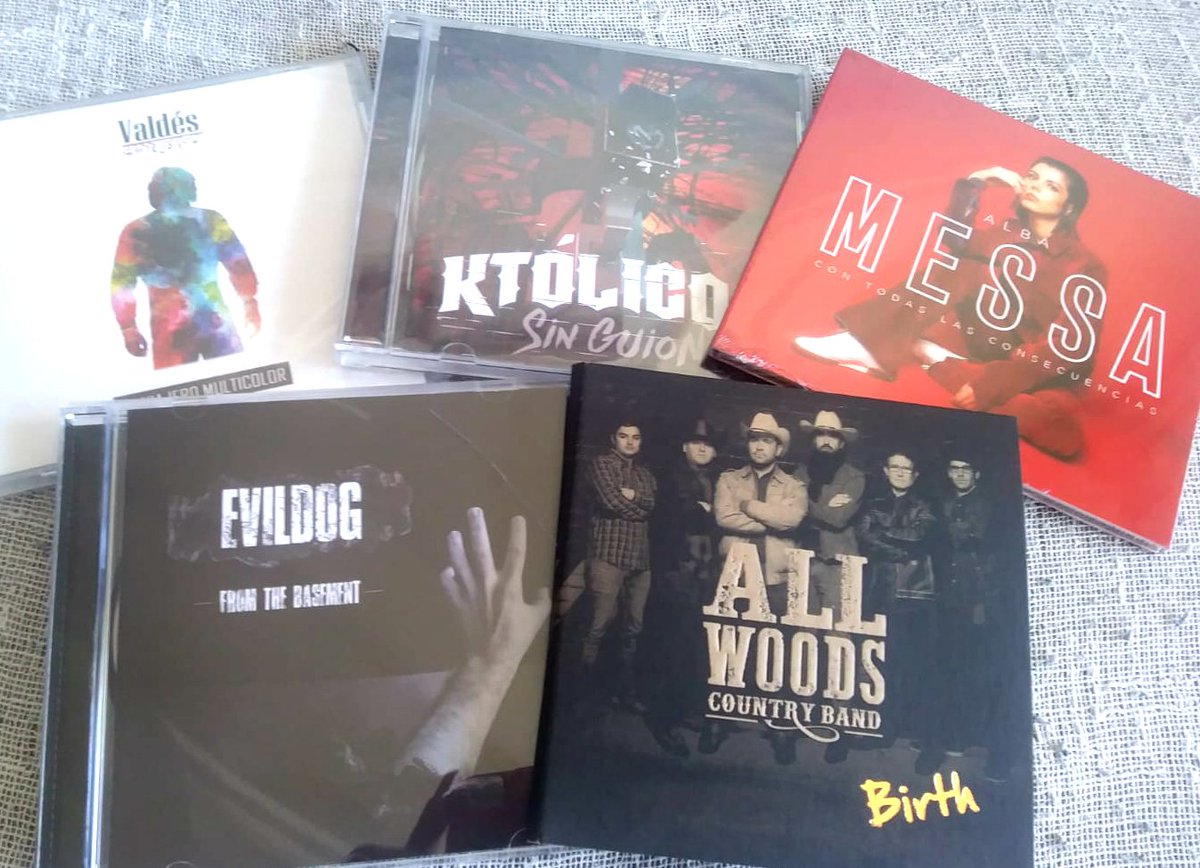 AltFloyd's tweet image. 💿 Recibidos discos de @AlbaMessa, All Woods Country Band, @Evildog16, @Ktolicos y @ValdesBand. ¡Pronto reseñas!

👌 Gracias a @RockEstatalRec, @RockCDRecords, @peermusicSpain, @RecordsTwh y @borderlinepress por los envíos.

😢 ¡Últimas reseñas antes del cierre de AltFloyd!