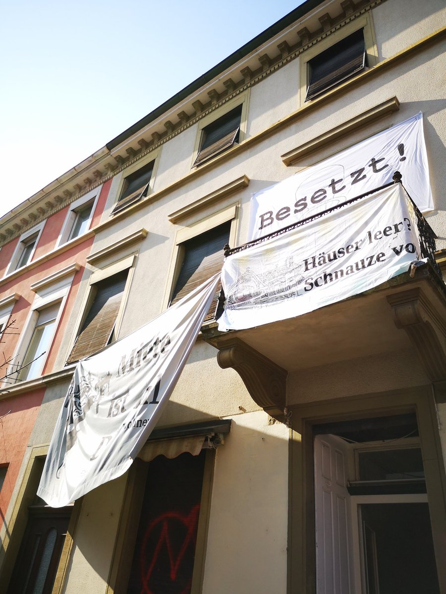 Schön habt ihr's hier <a href="/yawaklaw/">SquatFreiburg</a>! #besetzen #freiburg #positivbesetzt