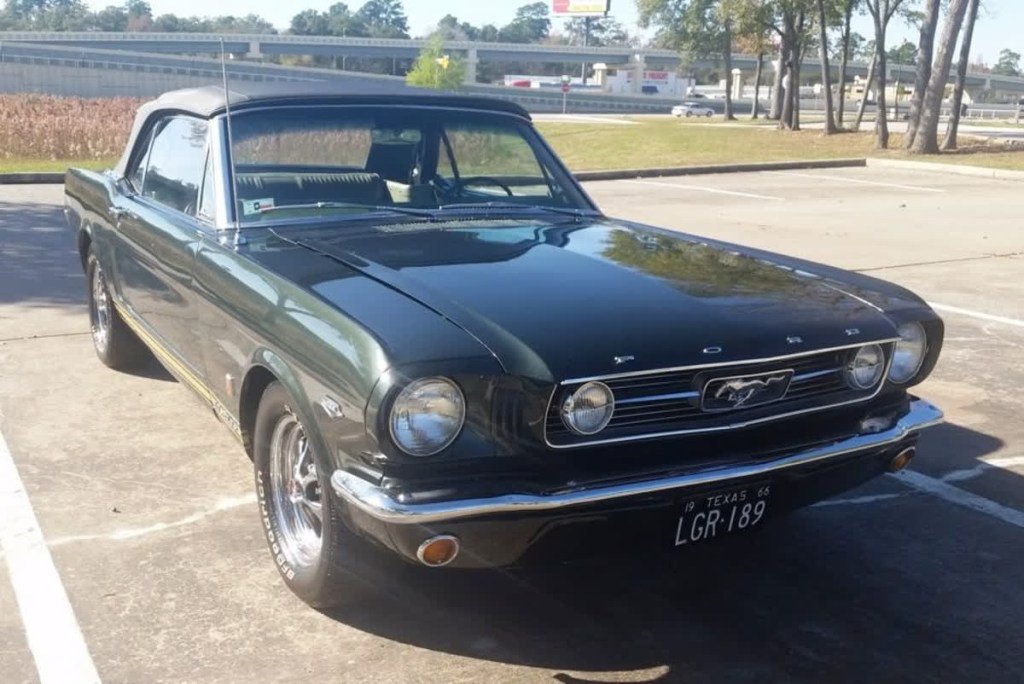 Here’s a 1966 #Ford Musta fordofmonroe.wordpress.com/2019/02/28/her…