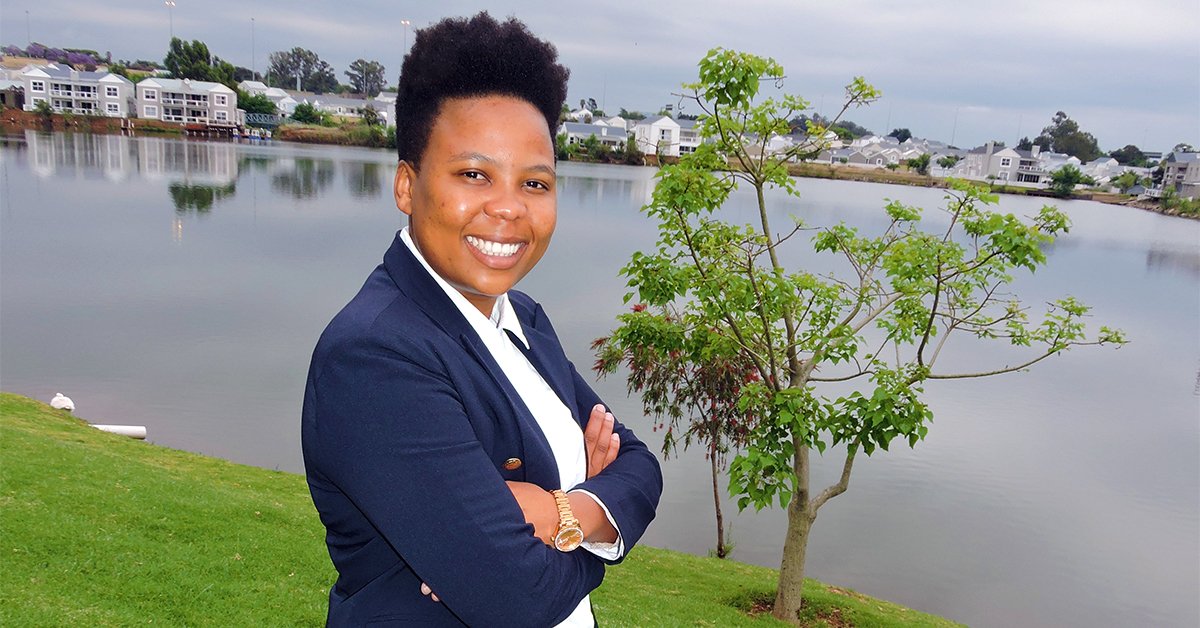 PhD student Nangamzo Mtsatse has a passion for mother tongue education in SA. As a result of this passion, she’s been selected as one of the world's top 30 young rising leaders in the literacy field by the International Literacy Association (ILA). bit.ly/2U7QNGB