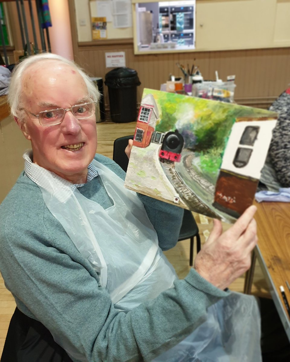 CR_HFA's tweet photo. Great work going on at Heart for Art! Participants from Broomhill group enjoyed experimenting with different art medium as ways to explore their wonderful talent!P46 #dementia @CrossReach https://t.co/styBq4TBnI