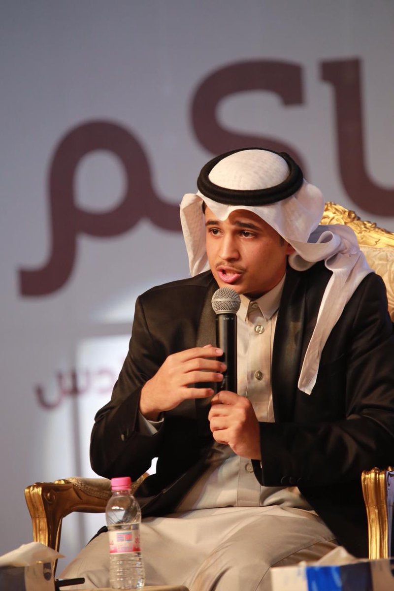 salmanzaahir's tweet photo. #مهرجان_تمور_الجوف_السادس
شكرا للمنظمين وللحضور المشرف والجميل 
كانت ليلة جميلة تشرفت فيها بمشاركة أخوي الشاعر فهد العدواني من دولة الكويت والمنشد امجد الرويلي والشكر أيضا لمقدمين الامسية وشكر خاص للأستاذ فايز الشمري على كافة جهوده لإنجاح الأمسية . https://t.co/ShRgTHKDTP