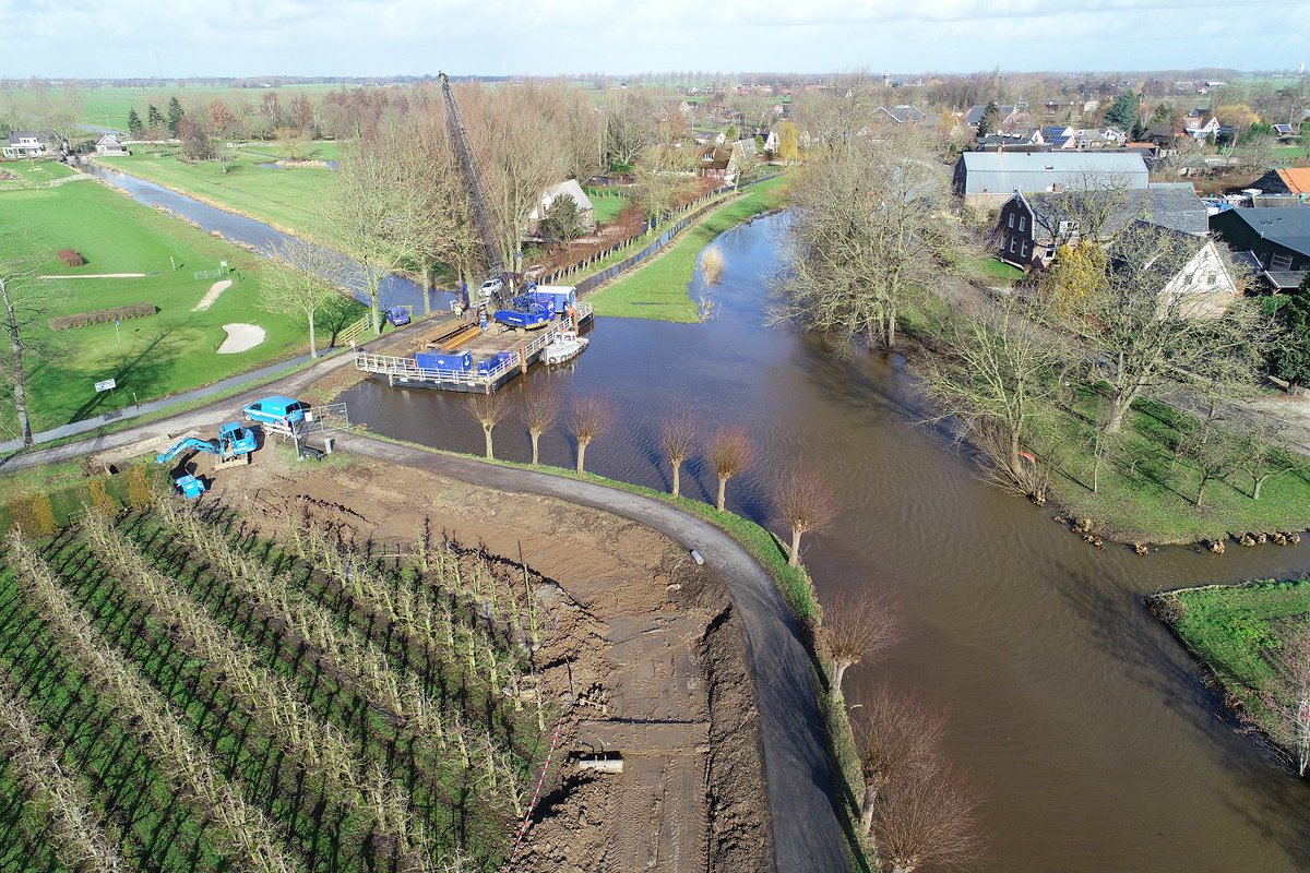 De kadeversterking tussen de #Giessen en #Noordeloos is volop in 
uitvoering. Op zaterdag 9 maart organiseren we een excursie voor 
belangstellenden. Een mooie kans om meer te horen over het hoe en waarom
 van dit project. bit.ly/2BX2usS