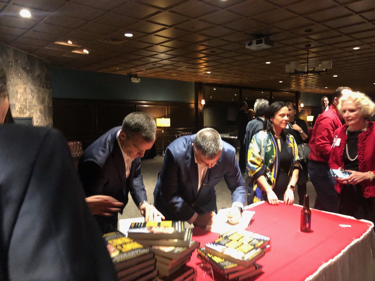 JaneTimkenOH's tweet image. Congratulations to Lucas Co. Fantastic Lincoln Day Dinner. Huge attendance. Well done Chairman Wagoner. Thank you to ⁦@CLewandowski_⁩ &amp;amp; ⁦@David_Bossie⁩ ⁦@ohiogop⁩