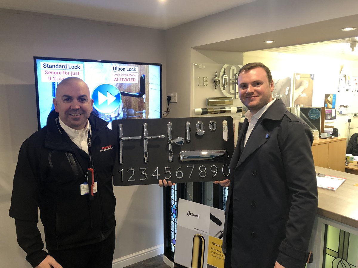 Alex_Brisant's tweet image. The guys @Prescot_Windows sweetening up the showroom with their new @sweethardware boards and @UltionLock videos on the tv.  Pop in and see them, they’ve got some great new things on the way!