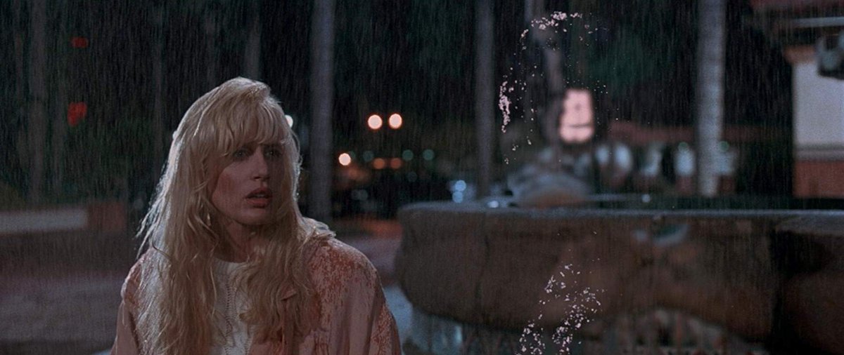 Memórias de Um Homem Invisível : uma comédia especulativa conduzida por John Carpenter 