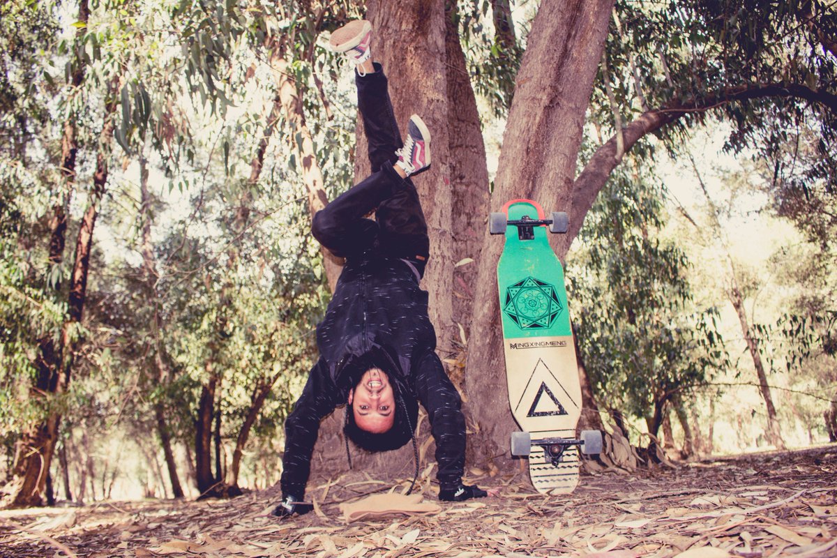 SaidBimendy's tweet photo. #break #bboy #bboying #nomadeshop_official #nomadeshop #Orangatang #Longboarding https://t.co/kgaxf2FaDU