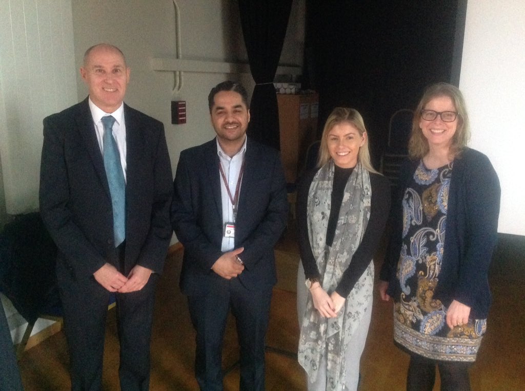 qvseng's tweet photo. @QVSchool @prudentialplc A fantastic opportunity to hear all about the Apprenticeship Programme from Atif &amp; OV Lauren Pedder #TransformingFuturesThroughLearning  #QVSCareers ✨📝👫👫👫👍 https://t.co/jwCcYRH7Ch