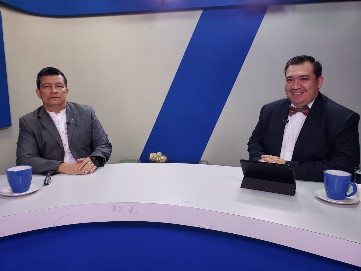 9TVLegislativa's tweet photo. Esta mañana en #ForoLegislativo nos acompaña el diputado Manuel Flores @ChinoFloresLL del @gpfmln conversamos sobre la supuesta denuncia al Tratado de Libre Comercio con la República de China (Taiwán). Sintonízanos a través de #Canal9 y @RLegislativaSV https://t.co/itNWF4jrfS