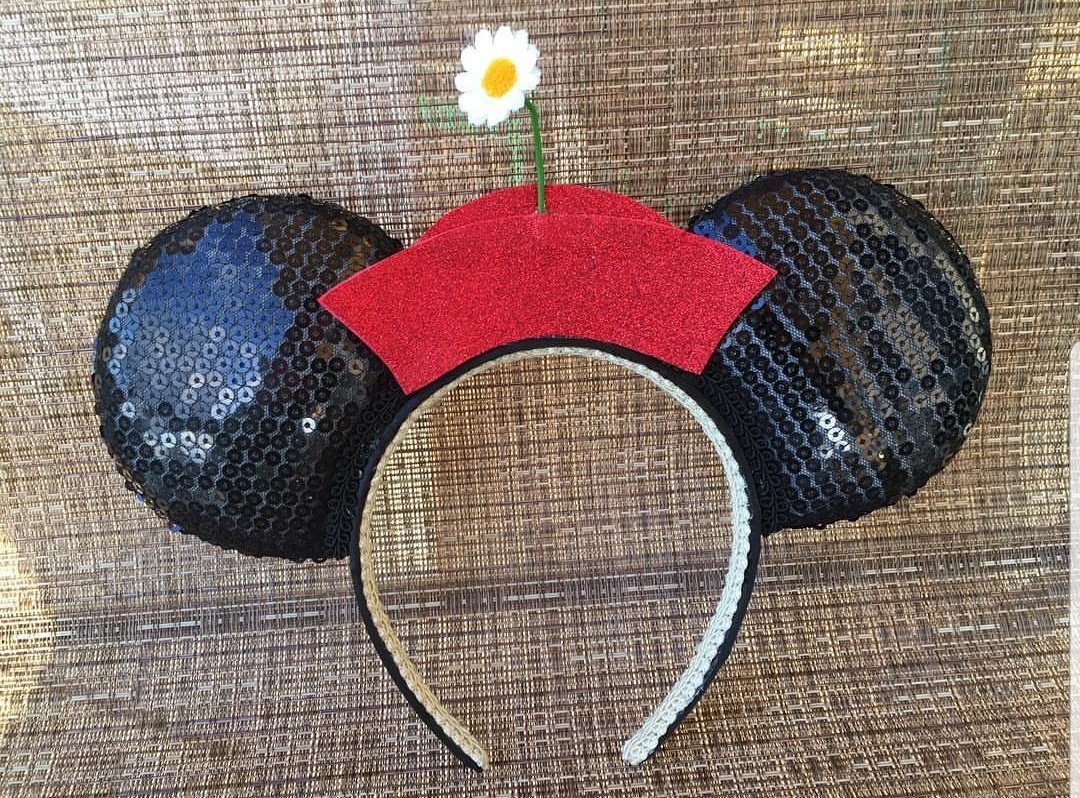 CreationsByAnaS's tweet photo. Who doesn't love a classic🌼  #Disney #DisneyEars #DisneyClassic #Etsy https://t.co/60UGfjHr7Z