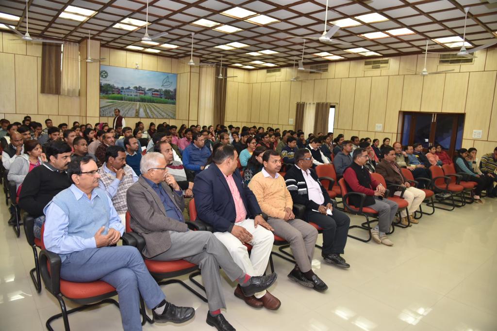 DirectorCimap's tweet photo. CSIR-CIMAP celebrated National Science Day today. On this occasion, the Science day lecture was delivered by Dr. Sanjay Swarup, Associate Professor,National University of Singapore. https://t.co/UYtKnWTGx7