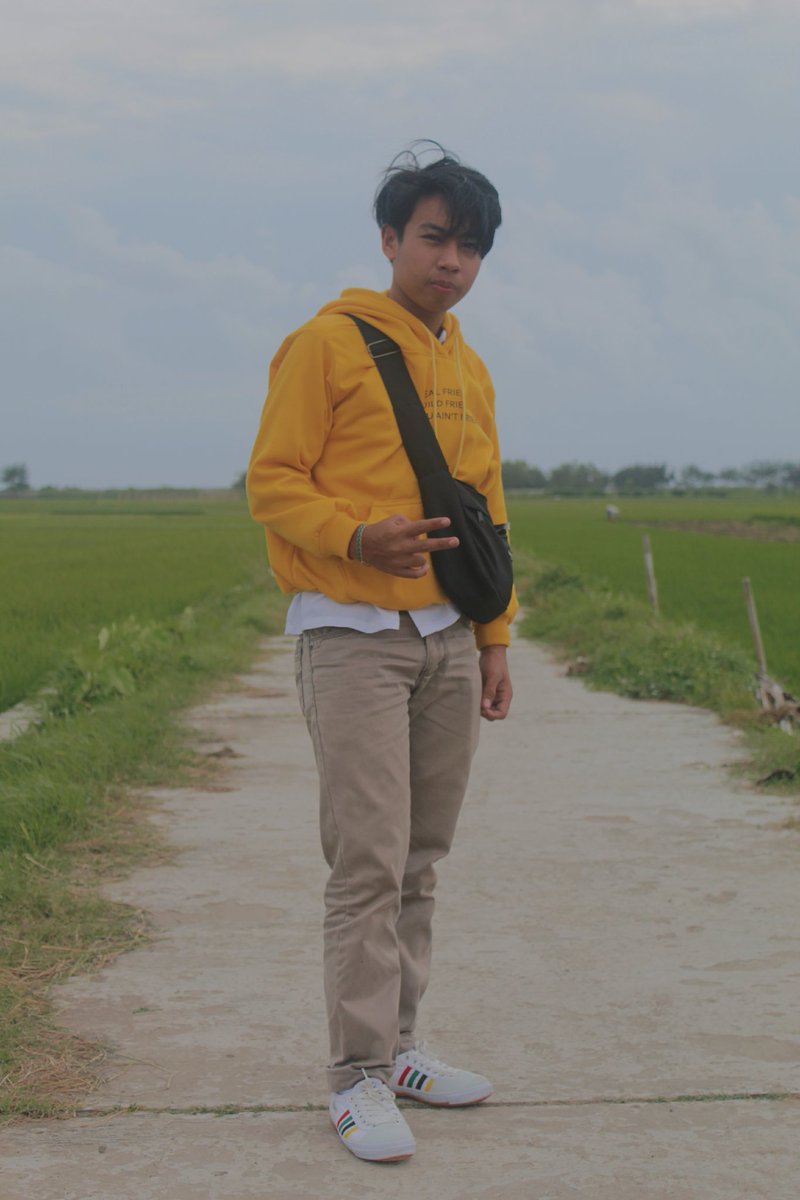 _Ferdianpanji's tweet photo. Nasibe wong susah sabane mung sawahhhhh https://t.co/MpwHYNE6Ei
