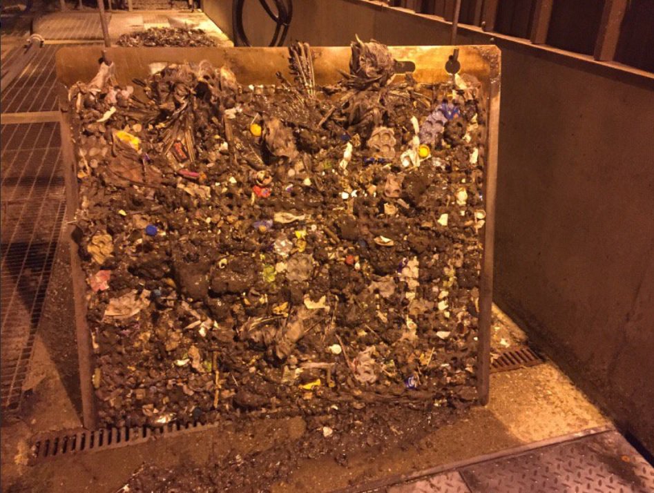 NorthumbrianH2O's tweet photo. Wet wipes and other beauty products might disappear when you flush but look where they end up (urgh!) They don’t break down in the sewers and can take years to disintegrate, causing #sewer #flooding and blockages #OnlyPaperPeeAndPoo #LoveYourDrain @BBCTheOneShow 
#fatberg https://t.co/8pIBNPmA7o
