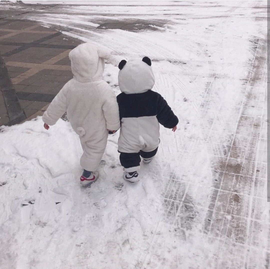 Birine arkamı dönmem çok zor ama başarabilirsem bir daha kafamı çevirmem.