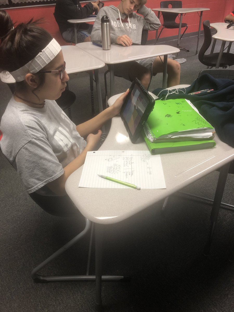 Technology enriching our learning! #DLDay #eastbroncos