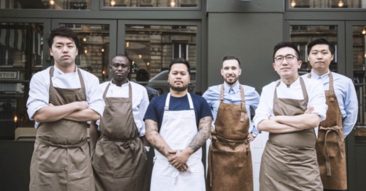 Ferrandialumni's tweet photo. NEW IN !
Notre Chef #TomyGousset ouvrira son troisième #restaurant parisien, #MarsoAndCo en avril prochain ! C'est avec une #cuisine méditerranéenne que notre #Chef compte régaler les papilles de ses clients 😋
#FerrandiAlumni https://t.co/jdVt9mvvLC