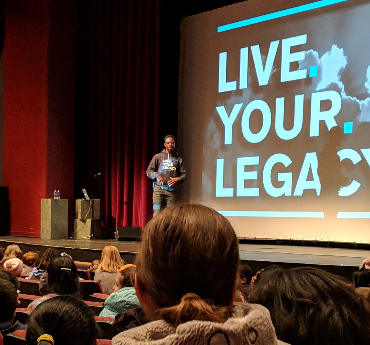 MRoyack's tweet photo. Thank you for an inspiring show at @RVCCARTS today @ShaunBoothe @vdv3to5 @MeganPschar https://t.co/TH4NZRDobQ