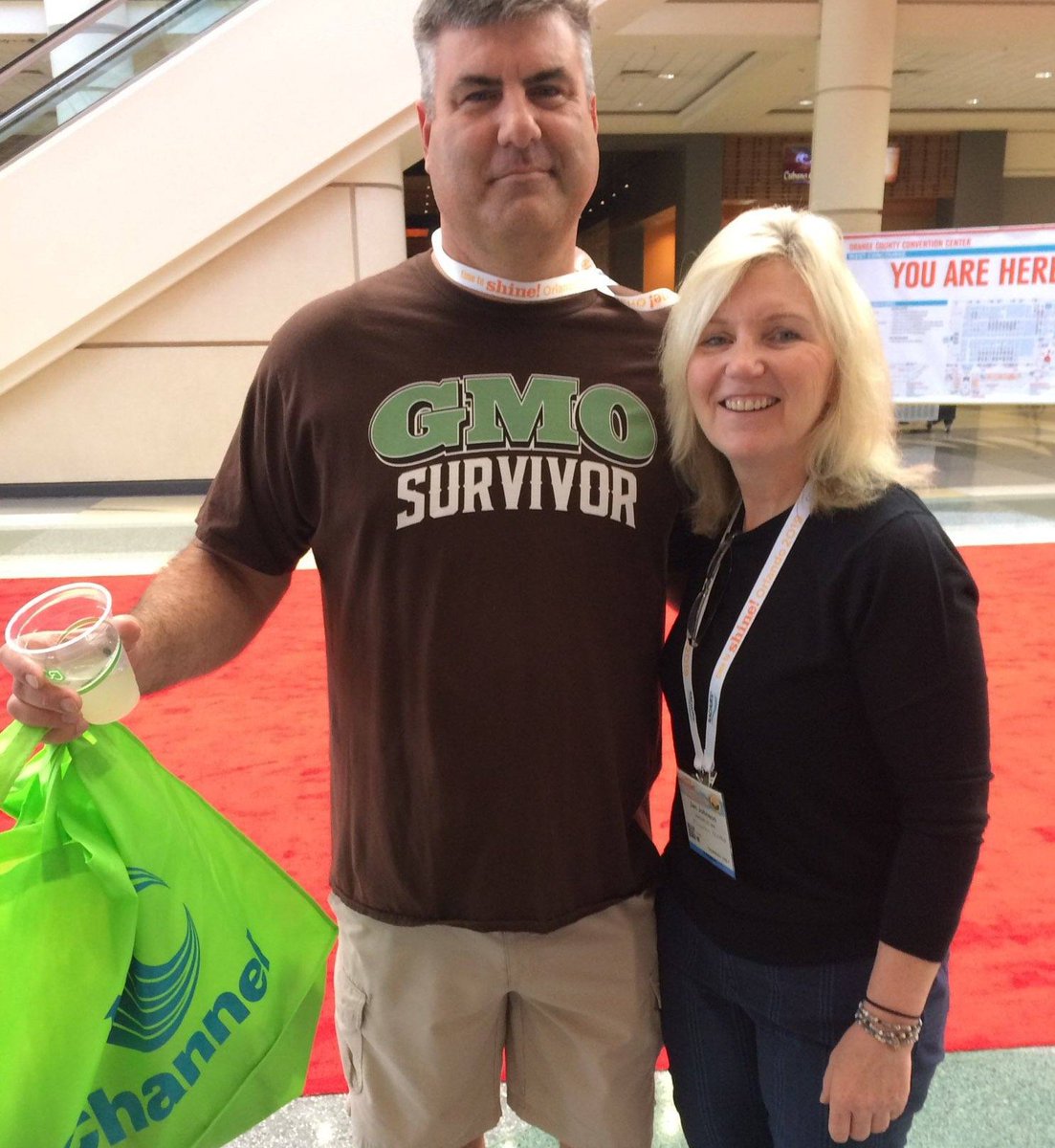 FarmerWhisperer's tweet photo. Saying hello to Ted Schrock @farmerted88 at #Classic19 https://t.co/NSrwrhuS2V