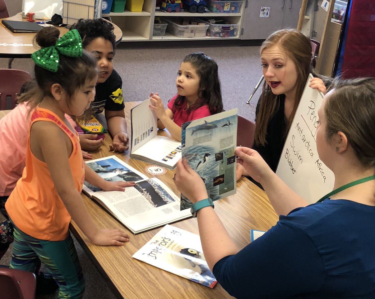 Michael67401741's tweet photo. @UNDEducation @UofNorthDakota These #undearlychildhoodeducation students were working with K students measuring, mixing, discovering, exploring, putting theory into action #UNDPROUD #ece #Kindergarten https://t.co/WRmXDFegUS