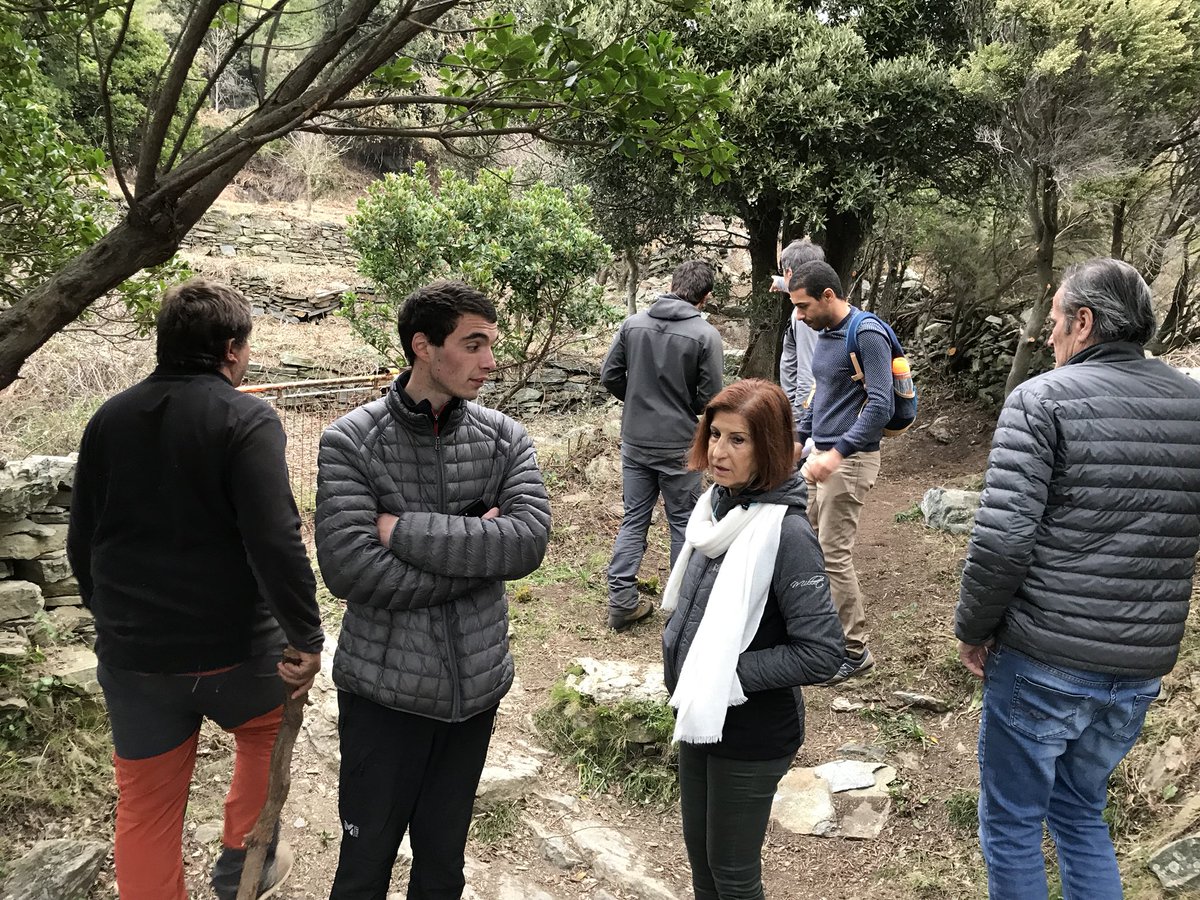 MaireVdp's tweet photo. #Ville-di-Pietrabugno #chjassi di a memoria #reunion de chantier #valorisation du patrimoine #a nivera #tourisme https://t.co/GgMKLNEDqu