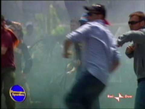 TerracesLife's tweet image. NEW: #Ui #Ultras #Italy #Italia #Scontri ... - See video at: terraces.life/1/udau7 

#tifo #ultras #hooligans #casuals #supporters #stadium #terraces #fans #groundhopping #europe #worldwide #awayday #matchday #0405 #Abbonamento #Calcio #Carica #Cariche #Cellerino #Club