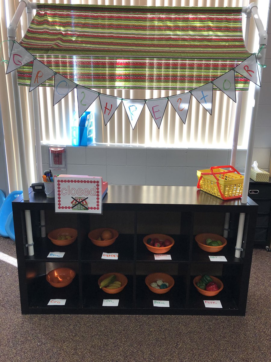 MrsFreeman_K's tweet photo. Our “Groshre Stor” (Grocery Store) is up and running! https://t.co/kbYSVY4KHL