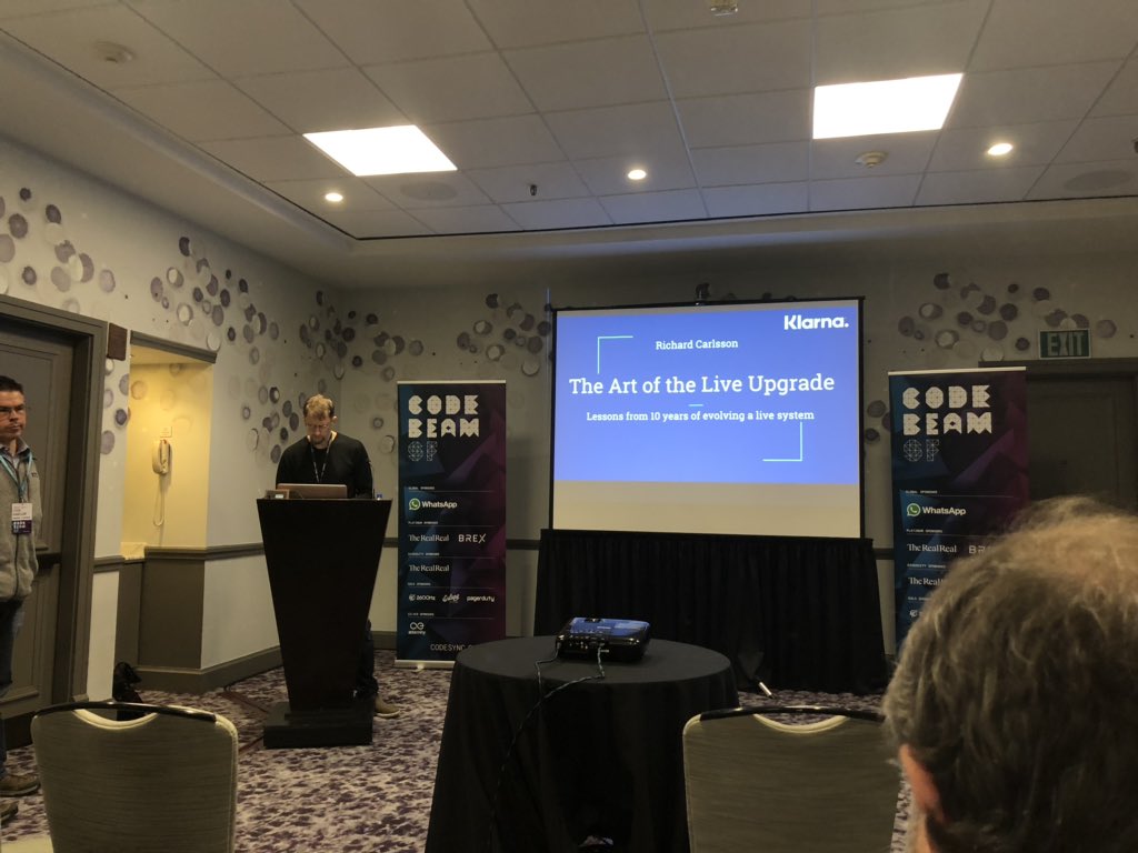 colrack's tweet image. The Art of Live Upgrade @rich_4711 on stage #CodeBEAMSF