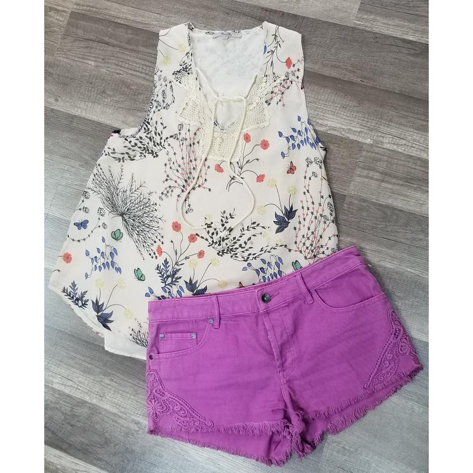 designerzooce's tweet photo. 🌸🌻MISS ME crochet/floral top Sz S, ROXY purple crochet shorts Sz 27/Small
#weslacotx #rgvfashion #rgv #designerzooce #cityofweslaco #missme #rgvls #rodeo #roxyshorts #roxy #crochet https://t.co/xIURs9xtZB