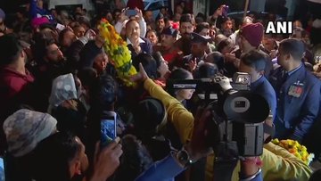 View image on Twitter