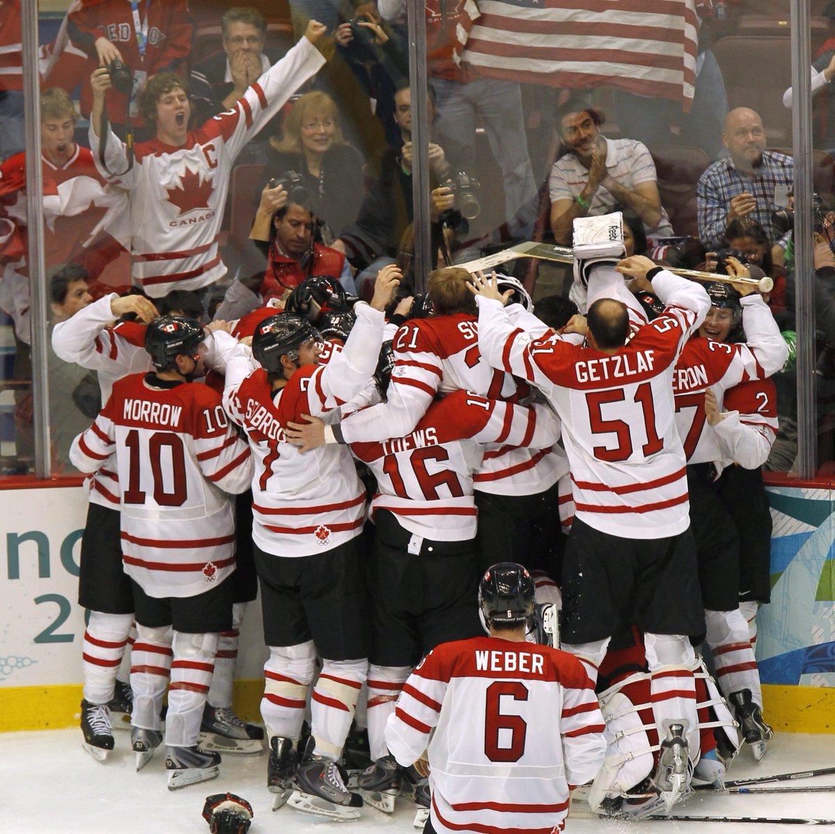 TeamCanada's tweet photo. An Olympic moment we'll never forget 🙌

#OnThisDay at #Vancouver2010, Sidney Crosby scored the Golden Goal 🥇🇨🇦 https://t.co/DME0OjIuz1