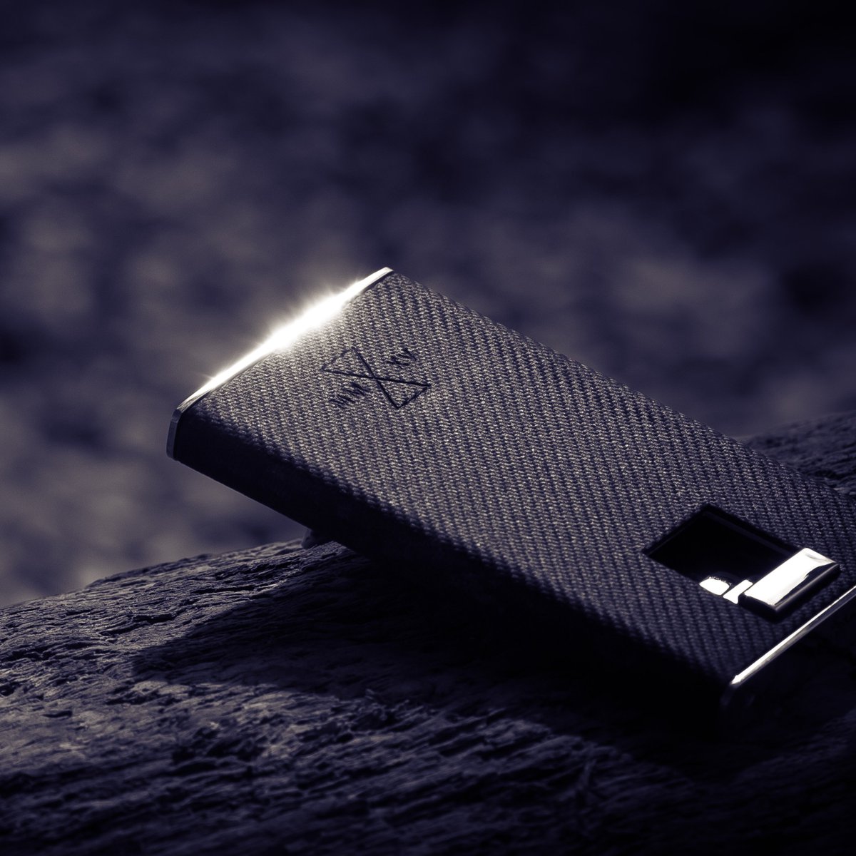 thisisvanacci's tweet image. Keep your finances in check with a Vanacci Mach Leather Wallet. Featuring a super-fine carbon fibre pattern that maintains the incredible abrasion resistance that our wallets are known for.

Waterproof, durable, effortlessly stylish - shop now: bit.ly/VanacciMachWal…