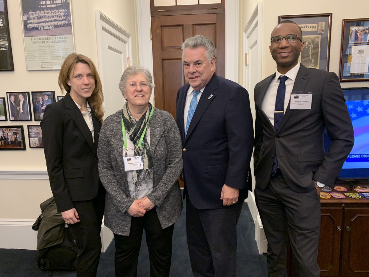 Great first meeting of the day with <a href="/RepPeteKing/">Pete King</a> A long time champion for Cancer Research! @Waynerl <a href="/do_phd/">Pat LoRusso DO PhD</a> #AACRontheHill #AACRECRontheHill