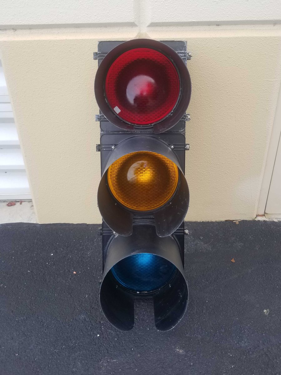 AnideaEng's tweet image. Got traffic in your escape room?  We got traffic lights!  Contact us if you us to build them into a prop for you!  #escaproom #badasscontroller #trafficlights