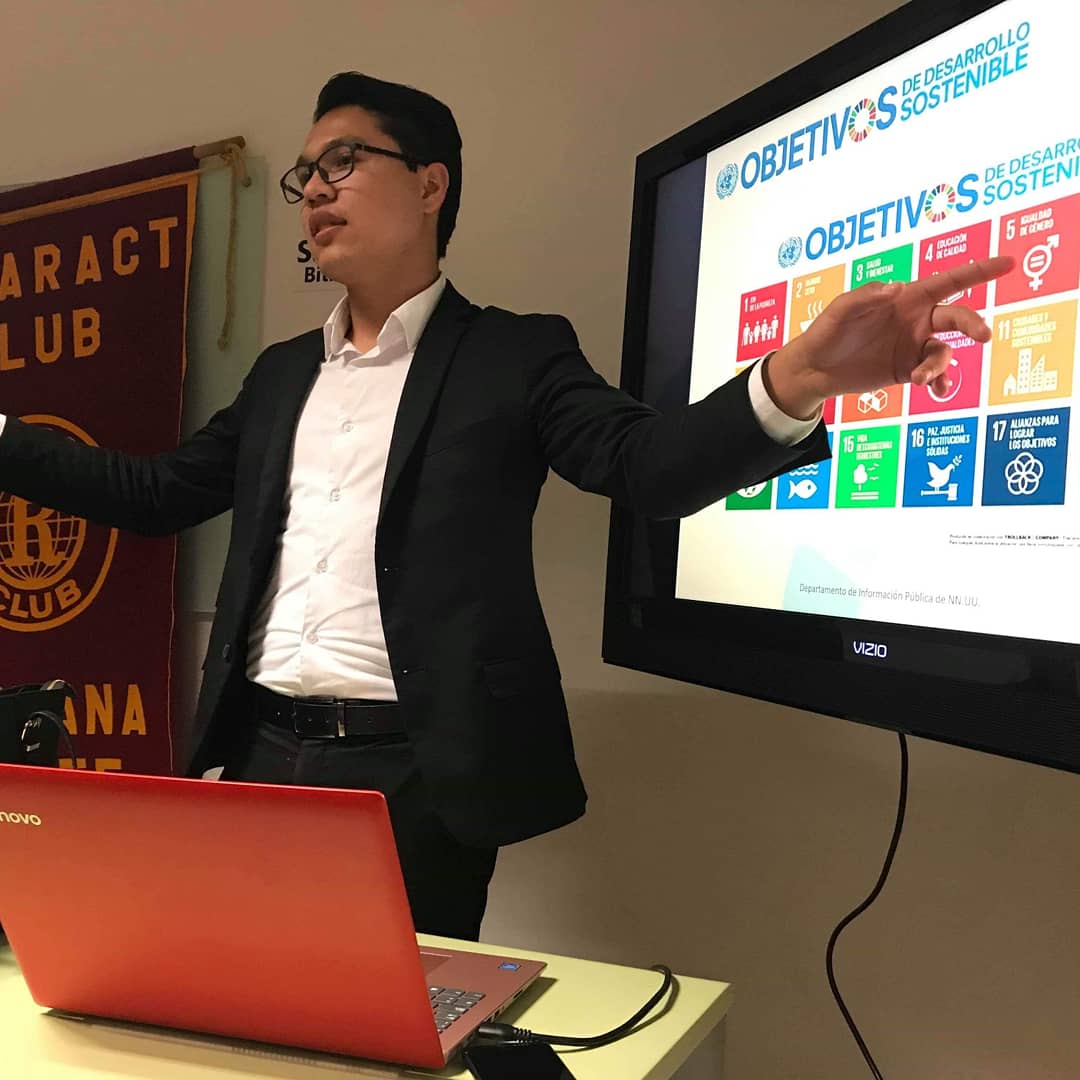 OllAlejandro's tweet photo. Muy contento de seguir compartiendo la #agenda2030  con amigos #rotaract  de la ciudad. Muchas gracias a #clubrotaractoeste por la invitación y cálida bienvenida.

#EsSoloElComienzo #OnFire🔥 #RotaractPlayasDeTijuana #rotaractoeste  #AccionXODS #myworldmexico  #mywm https://t.co/plxjc93DuW