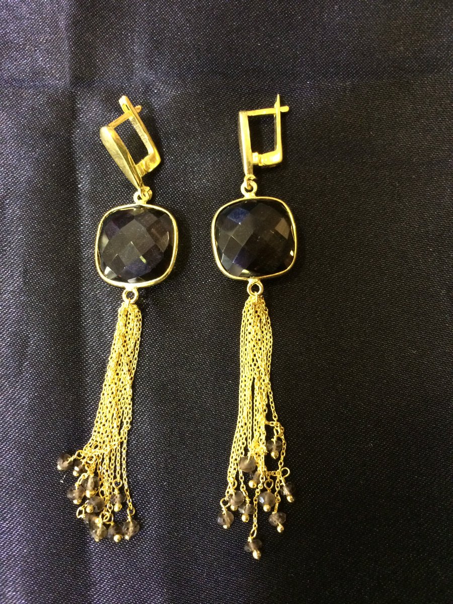 GuduleRouen's tweet photo. 🤩 Nouvel arrivage 🤩 #magasin #GuduleRouen
🌞 #OUVERT 🌞 de 9h à 13h et de14h à 19h !
#bijoux #boucles d'#oreille en #Argent #925silver #flashage d'#or et #PierresNaturelles #QuartzFumé
#merci pour les #RT 😊 https://t.co/z9CMopWvqU