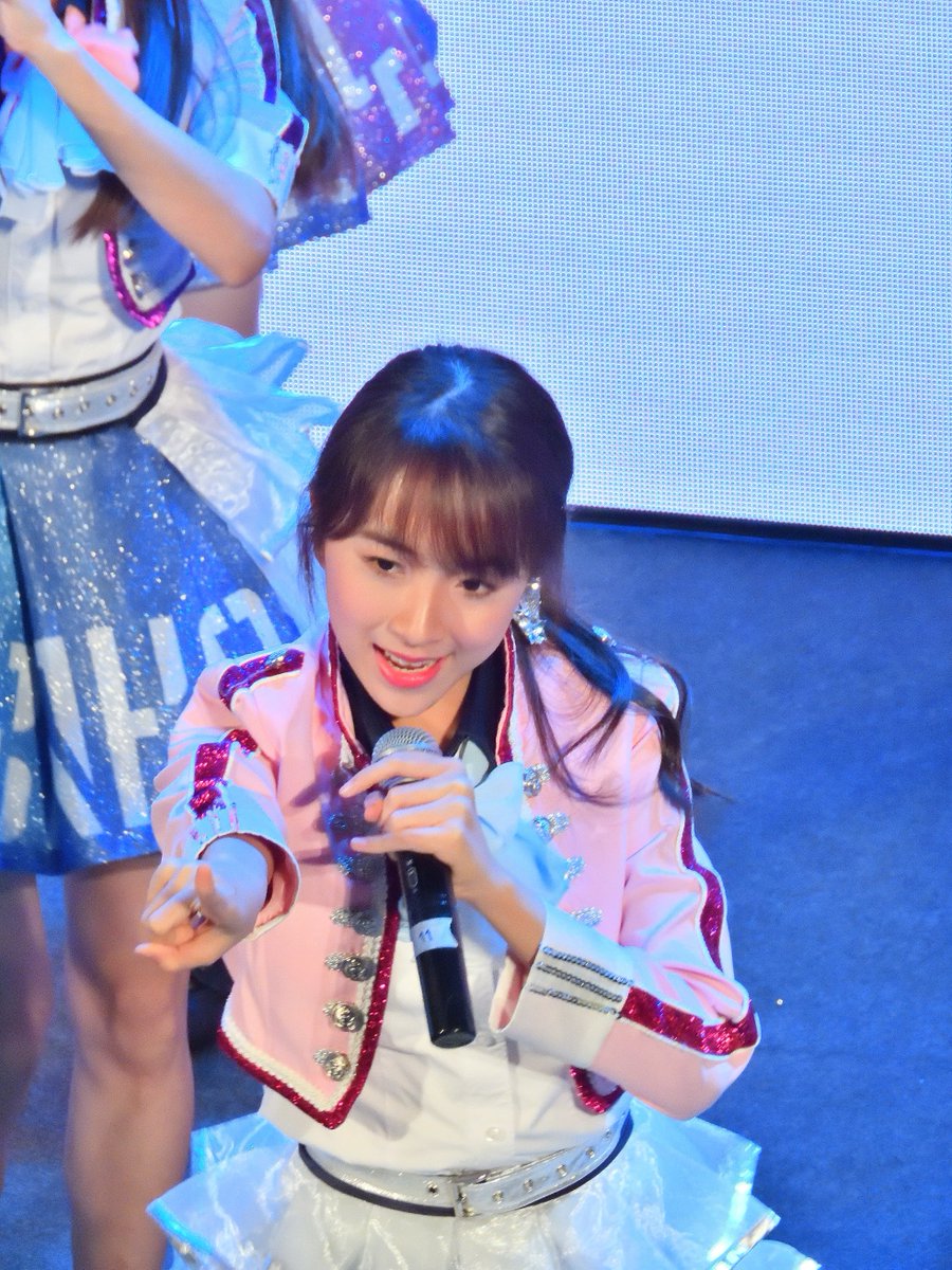 aelzard_grazel's tweet photo. #OomBNK48
#ThailandZocialAwards #TZA2019 #ROLLINGYOURDATA https://t.co/8xn7WFiQOm