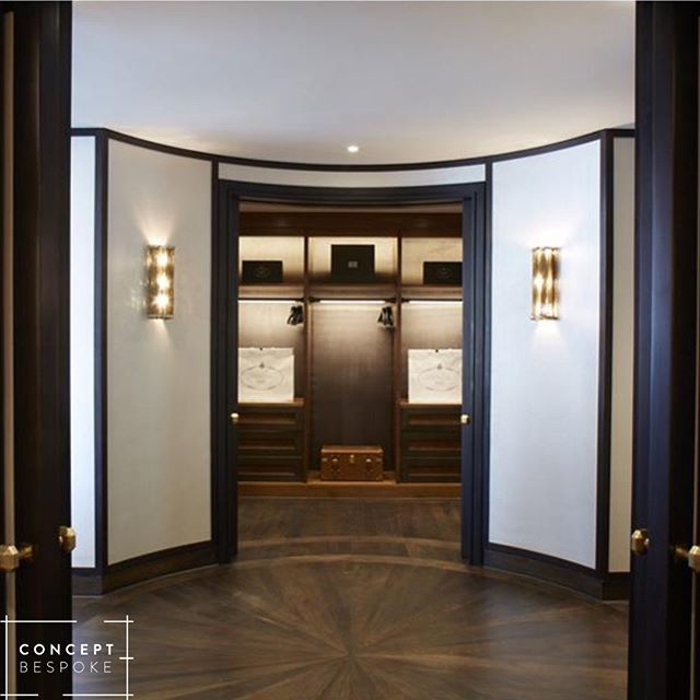 conceptbespoke's tweet photo. A walk-in wardrobe and dressing area is a must have for any luxury property. This wardrobe with a curved door blends seamlessly with the rest of the room.⠀
.⠀
.⠀
.⠀
.⠀
#conceptbespoke #interiordesign #luxuryhomes #bespokejoinery #modernluxuryhome… https://t.co/qVEscbxm5t https://t.co/URCm6JUeFH