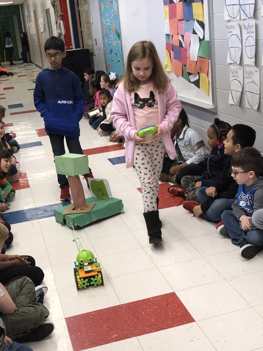 SRespoli's tweet image. We are pros at coding! Check out our ACT students too, who coded and created robots! #chatcsd #DLDay