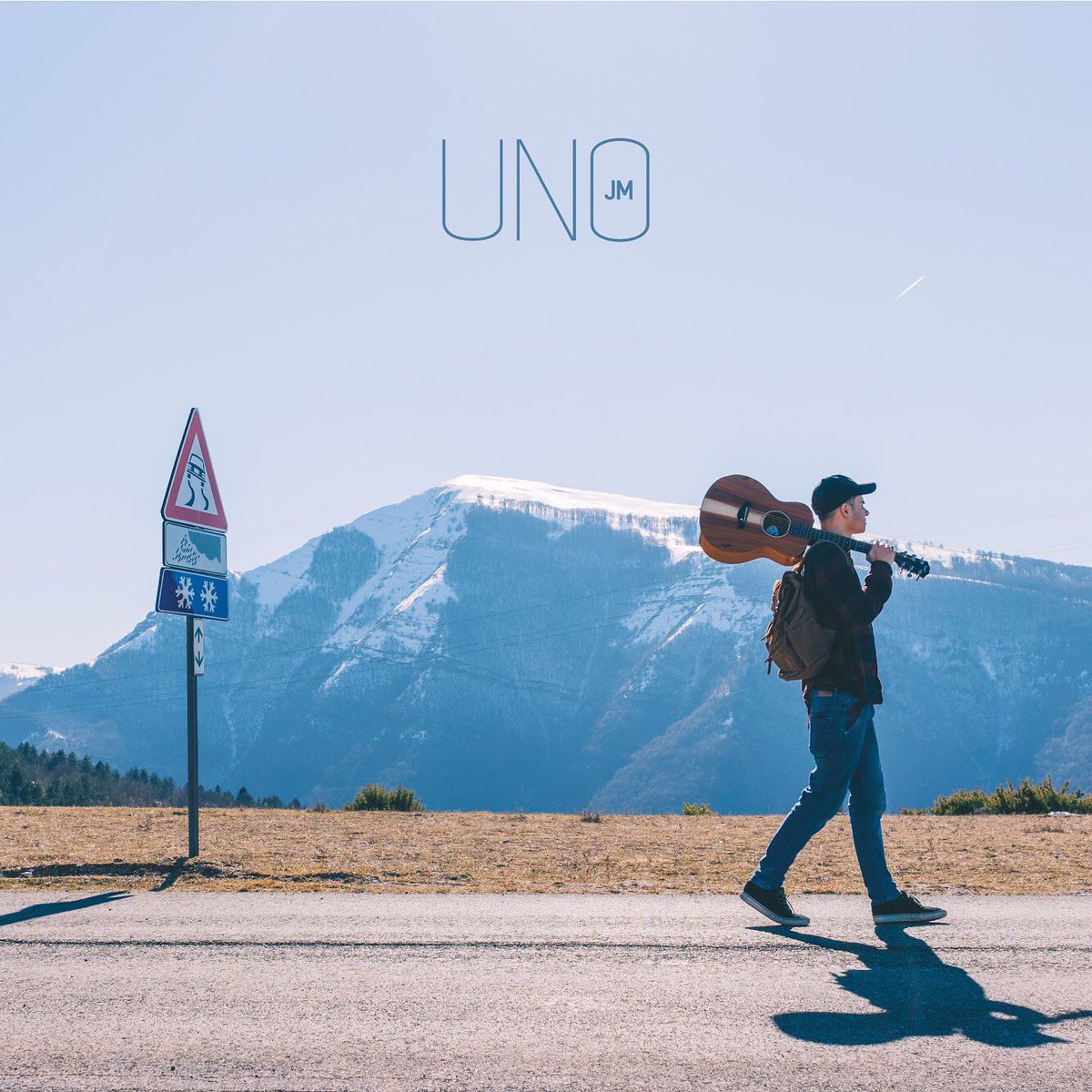 fioriti_'s tweet photo. Il 26 marzo uscirà il mio primo album intitolato UNO. Un cammino fatto di alti e bassi, denso di momenti bellissimi e di nuove sfide. Non vedo l’ora di farvelo ascoltare! 💪🏼 Intanto questa è la copertina con la foto scattata da Uliana Piro ♥️ #jm1 #coverart #Musica https://t.co/IMjUJyR4Zk