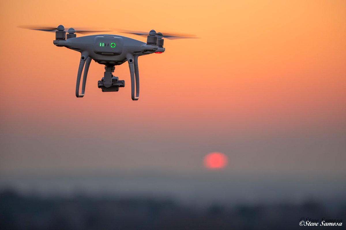 stevesamosa's tweet photo. Winter sunset 🚁📷☀️
#aerialphotography #dronephotography #drones #UAV #aerial #februaryheatwave #sunset #Merseyside
@StormHour @DroneUserMag @BBCNWT @yoeGreenspace @WilkiCameras @scousescene @NatGeoPhotos https://t.co/BddQj7U63F