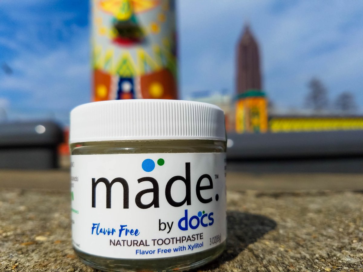 madebydocs's tweet image. Be good to your teeth and save plastic from landfills with our all natural toothpaste. #MadeByDocs #WeWill #beauty #green