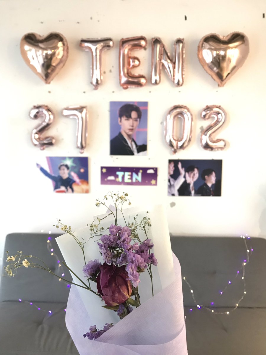2702cafe's tweet photo. Thank you everyone that came down to celebrate our precious Ten’s birthday! We appreciate all the support that was given to the event and Ten!! 💜💜 
Let’s support Ten together for a long time! 💜

#2702Cafe https://t.co/echq6cY3Sx