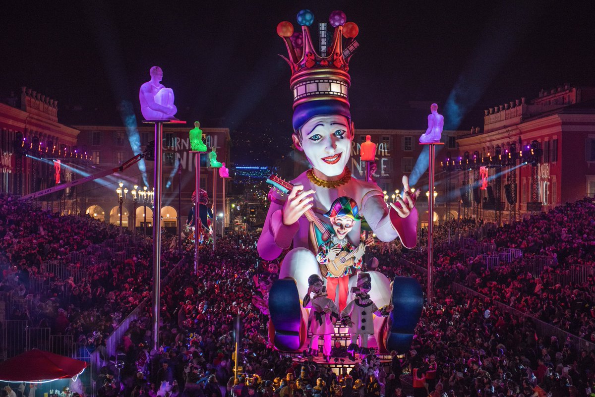 AlexLud1's tweet photo. Le Roi du Carnaval 😃😃#JeudiPhoto #nice06 #carnavaldenice #ILoveNice #frenchriviera #cotedazur #carnaval @nice_carnaval https://t.co/Gjn8aoXHec