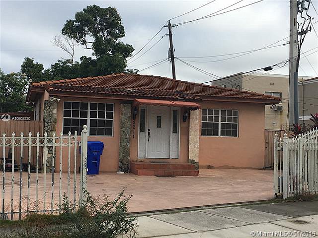 PCG_Investment's tweet photo. Great Opportunity - 2211 SW 5 St Miami, FL ! https://t.co/vyrHRjhnzs https://t.co/jt0D7mvB4P