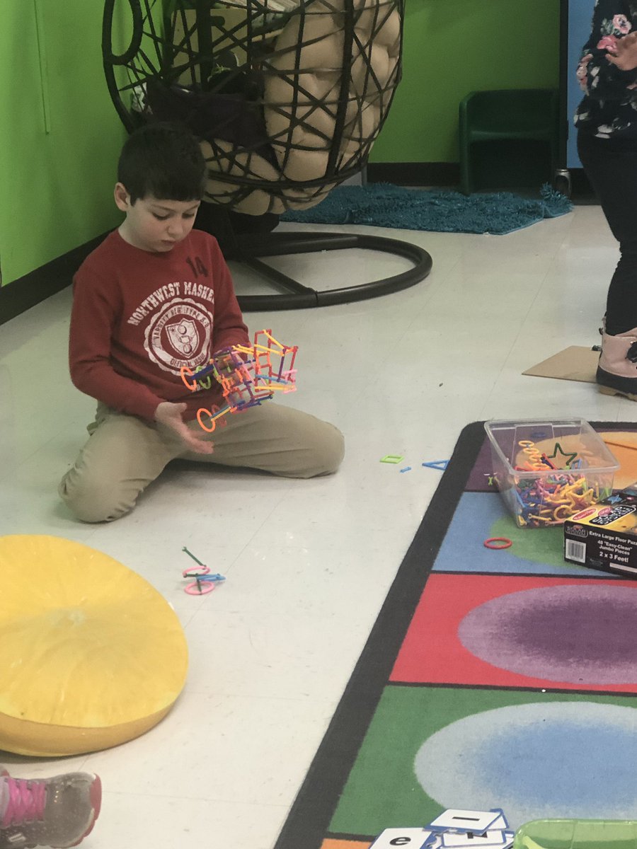 msleiser_k's tweet photo. #stembin #futureengineer #trex https://t.co/q2SIiAOK9q