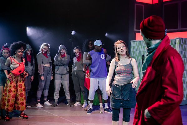 Another shot of our talented dance students on the @ExeterNorthcott stage working with @mettatheatre in THE WILLOWS.

Edgey photo by @_otherrichard insta: @_otherrichard Facebook: @otherrichardmedia #danceindevon #lovedanceatexetercollege #prodancers #professionaldance